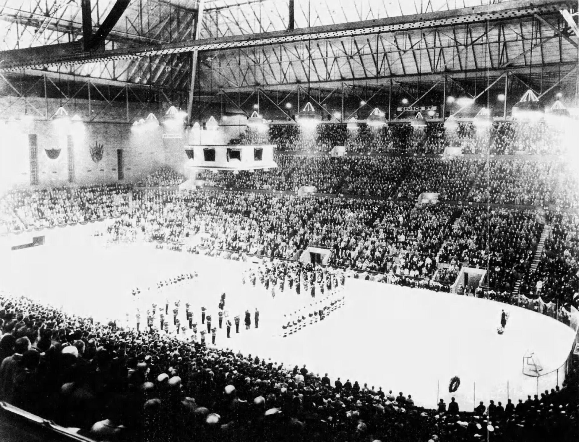 This Day In Hockey History -February 10-MAPLE LEAF GARDENS