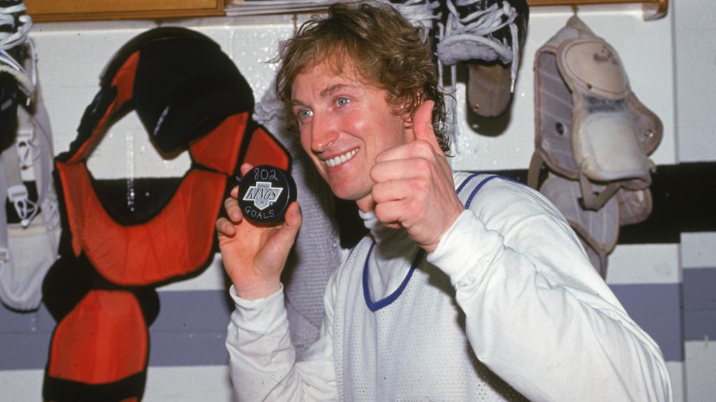 This Day In Hockey History-March 23, 1994-Gretzky Becomes NHL All-Time Goal Leader