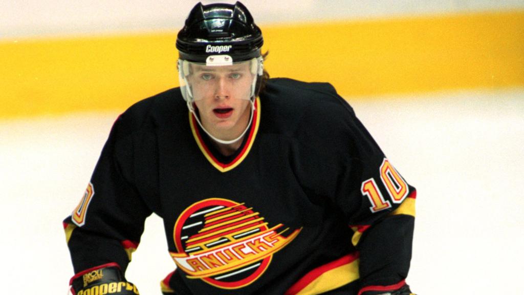 This Day In Hockey History-April 1, 1993-Bure Becomes First Canuck To Score 100 Points