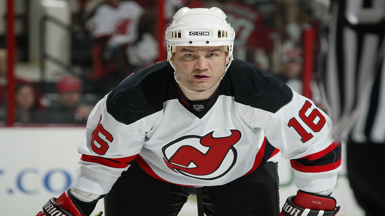 This Day In Hockey History-June 6, 2001-Holik’s year: Center’s star is rising